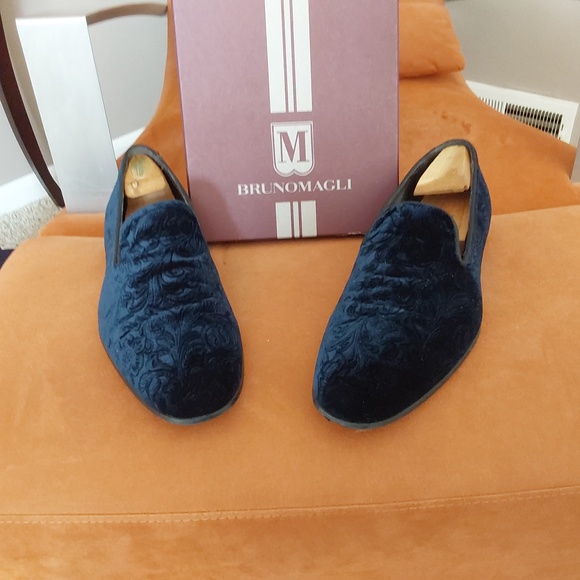 Bruno Magli Blue Velvet Slippers - Picture 2 of 7